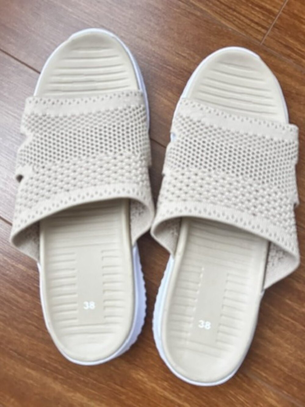 Women Home Wear And Outdoor Slippers , size US 8
